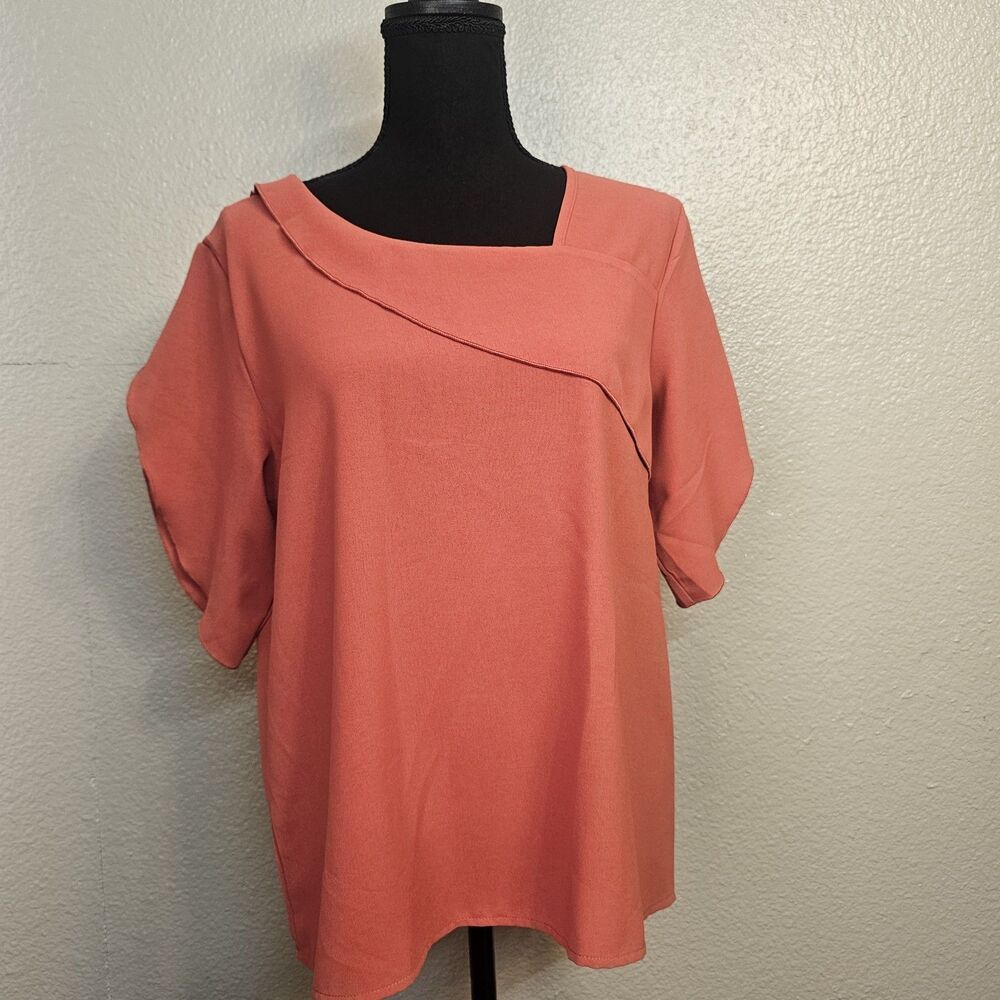 Women’s Coral Asymmetrical Blouse Top Size Large Lightweight Casual Office EE45